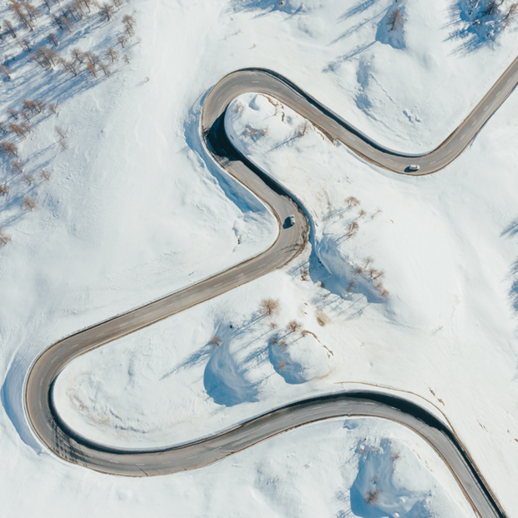 Forbedret vejgreb på våde og snedækkede overflader