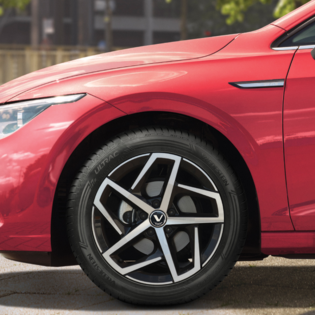 10% bedre bremsning på tørre og våde overflader*